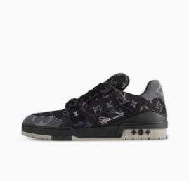 Picture of Louis Vuitton Shoes _SKULVsz38-45jyh091315075